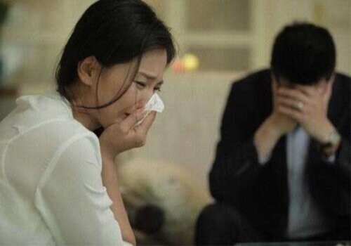 调查：年轻夫妻一方沉迷网络游戏 易引发离婚